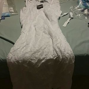 Never worn with tagWhite crochet hi low maxi dress
